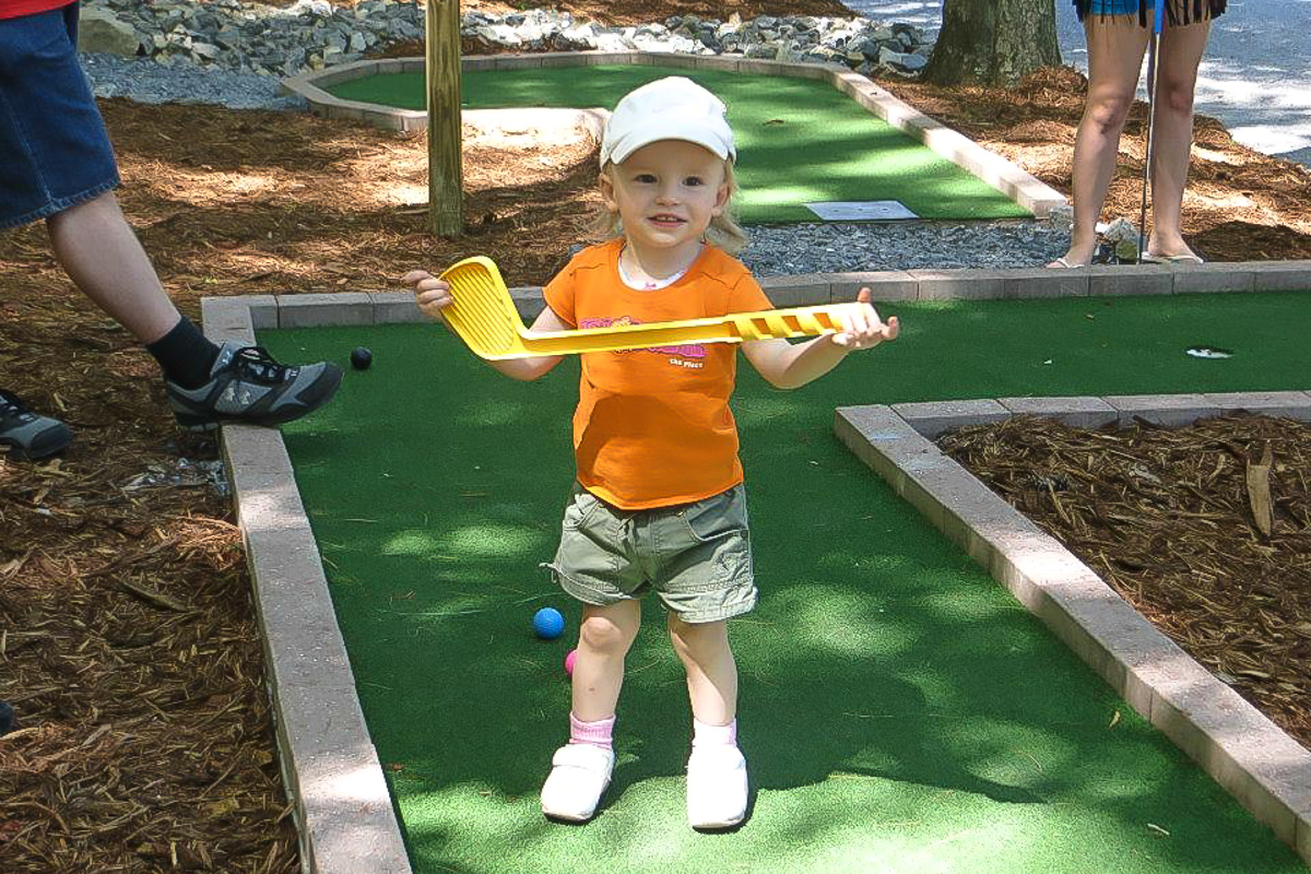 Deer Run Campground Little Boy Mini-Golf